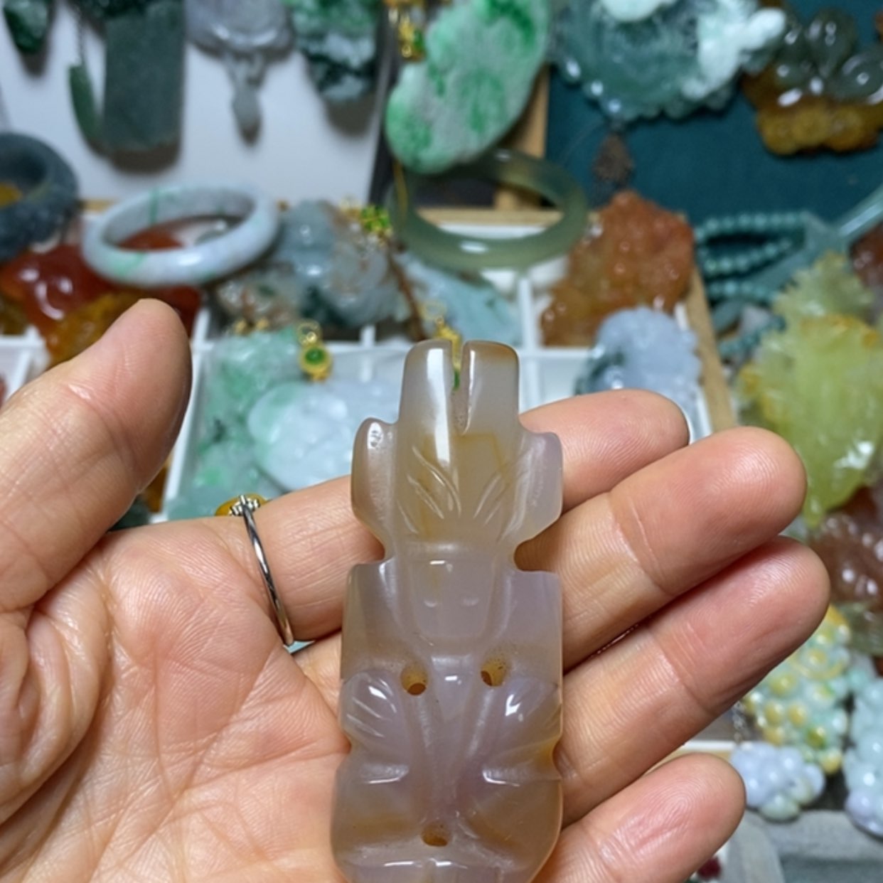 【闪购商品】翡翠吊坠(赠链)未镶嵌