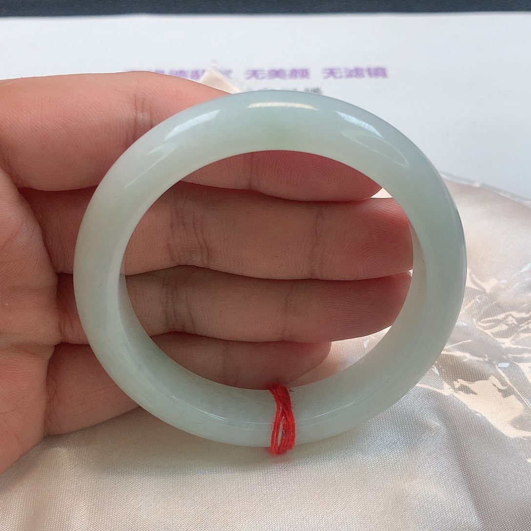 翡翠手镯未镶嵌304号