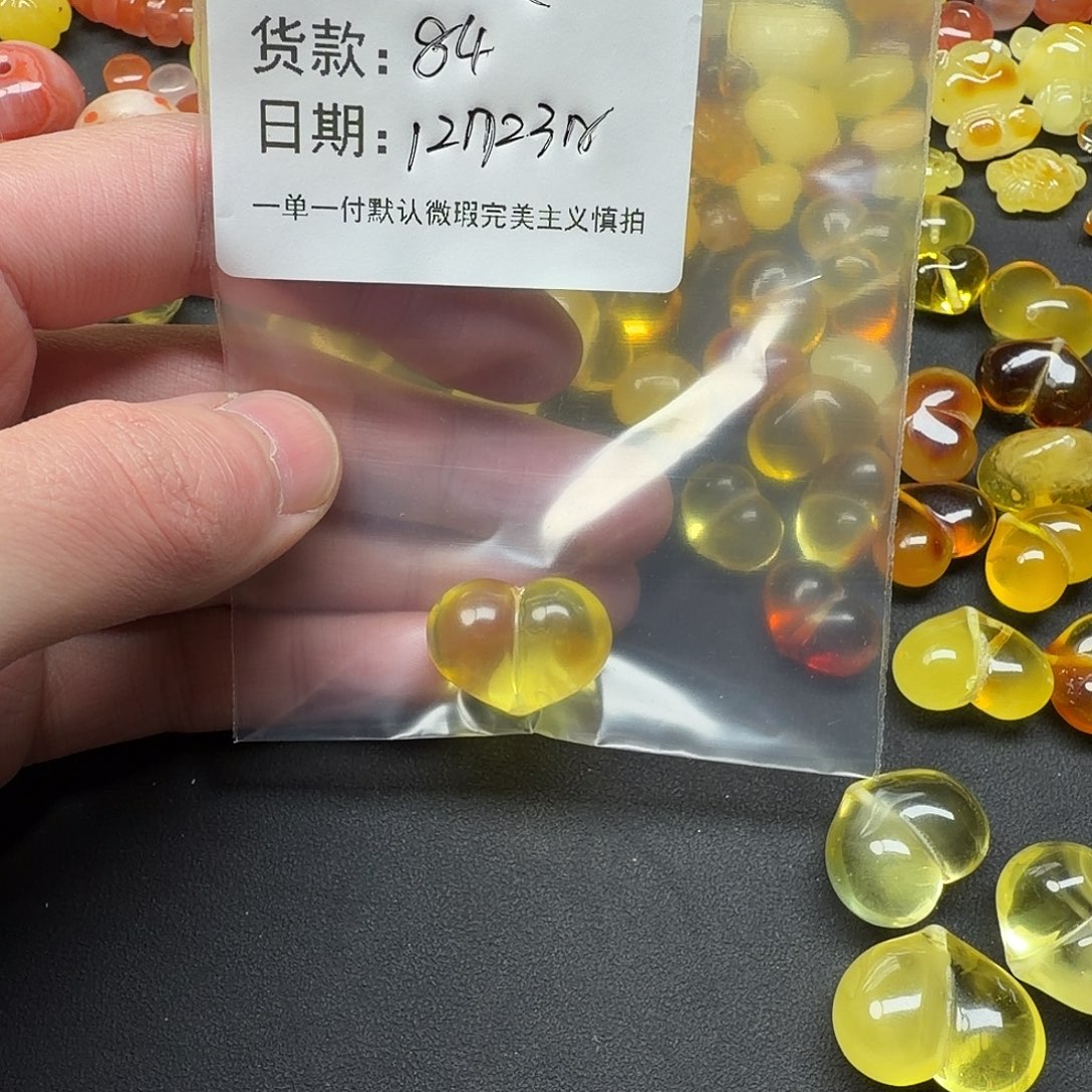 赵***仙蜜蜡未镶嵌裸石配件