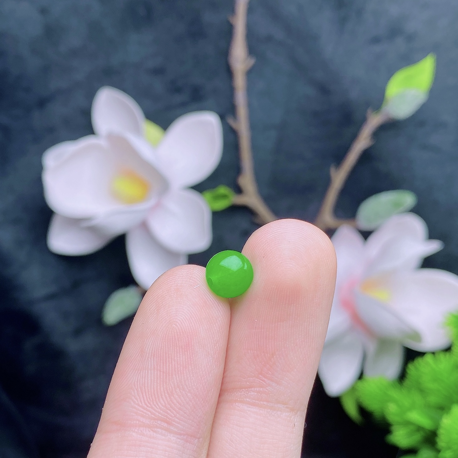 卡8辣阳绿翡翠单珠（链接是单颗的价拍一颗发一颗，多样性发其一）