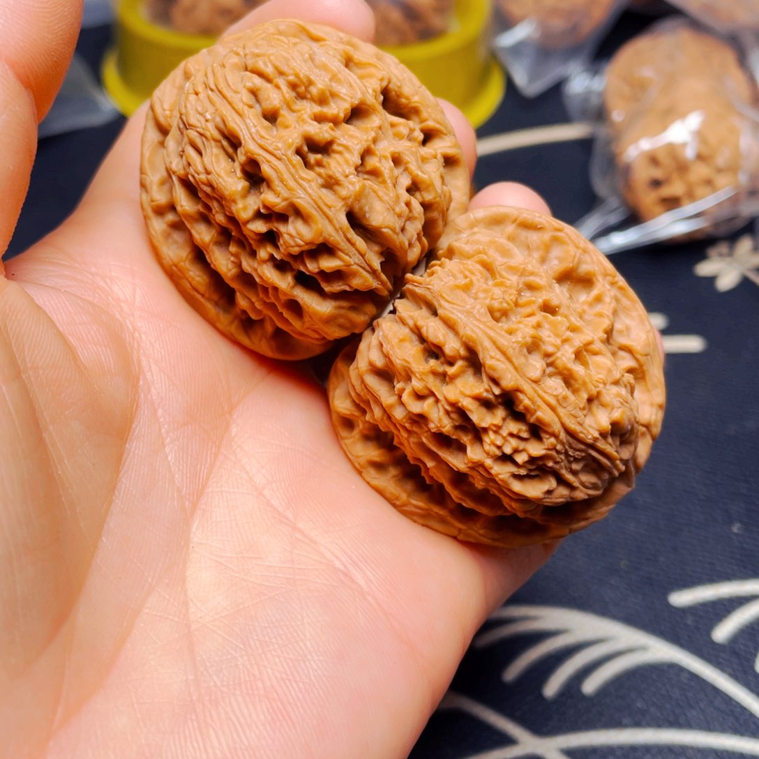 吊坠文玩核桃南疆石