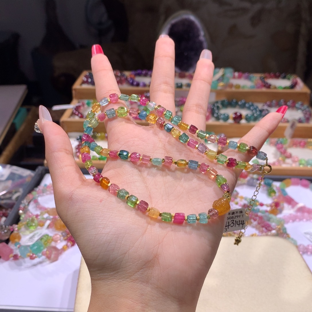 未镶嵌多样性发货其一碧玺