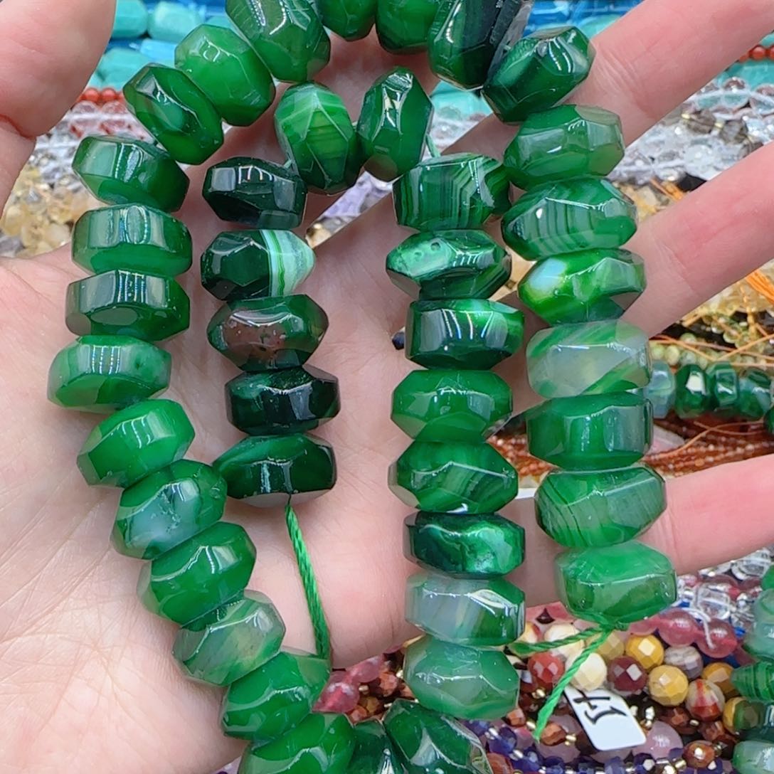 玛瑙/玉髓珠宝半成品未镶嵌绿玛瑙切面一条卡15