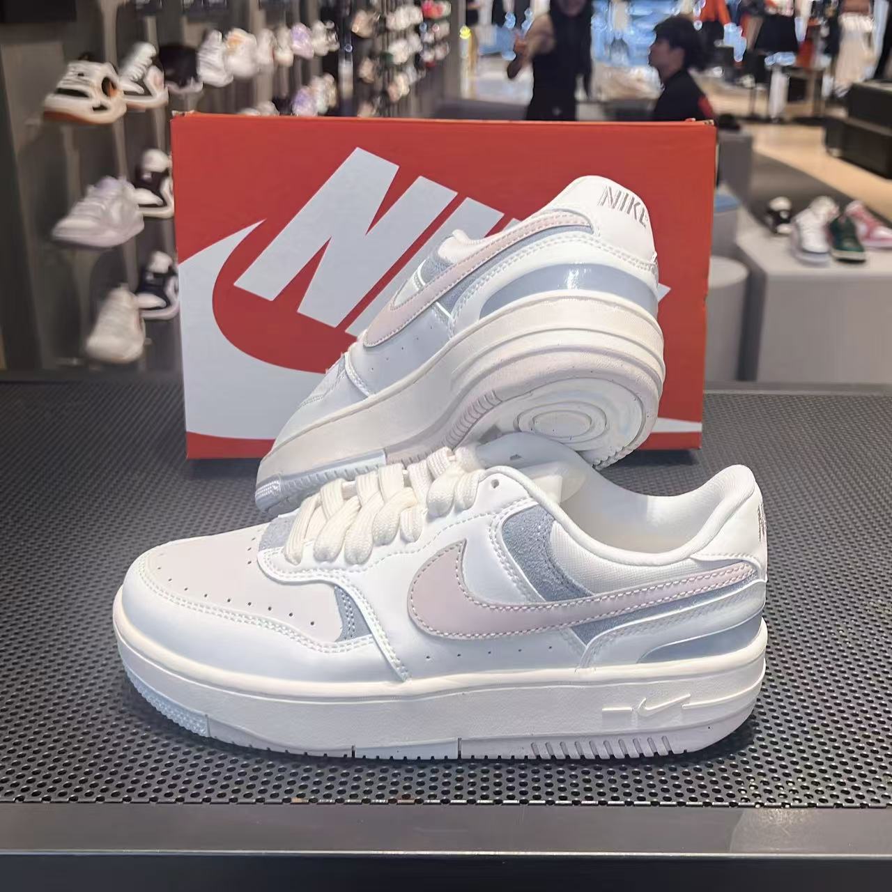 NIKE/耐克【双旦狂欢季】女子GAMMA轻便运动休闲板鞋IO2086103