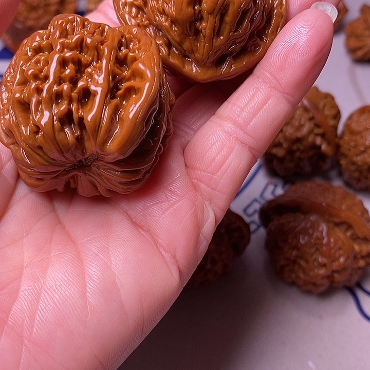 q***a文玩核桃吊坠篓子