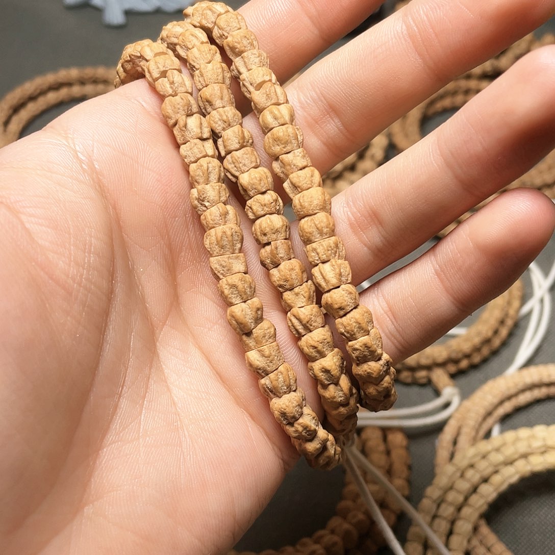 柏香籽/百香籽吊坠呆