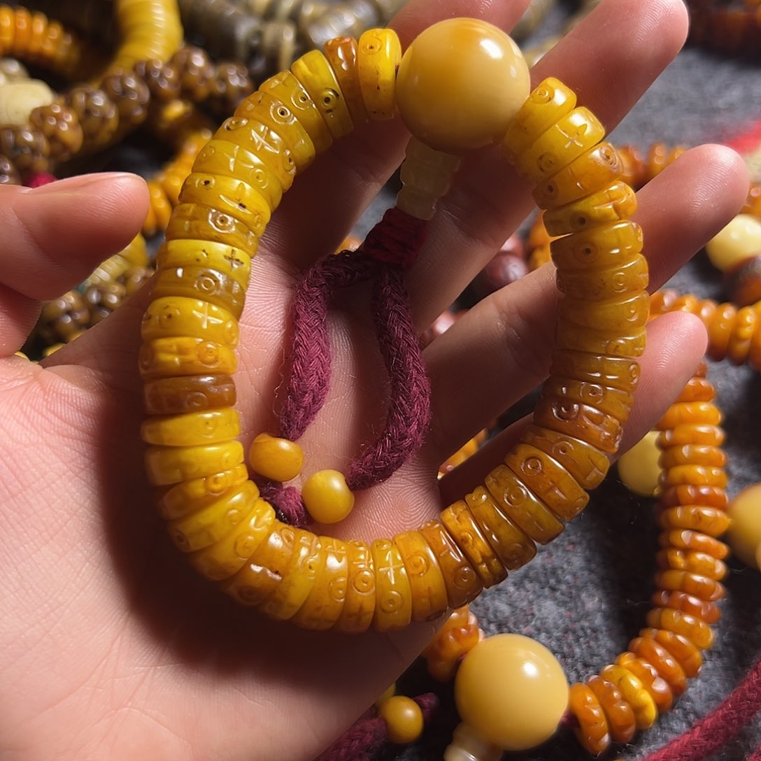 香榧木藏区手串牛