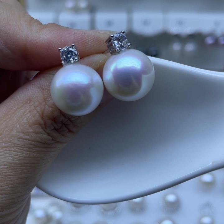 星***中银S925镶嵌淡水珍珠耳饰