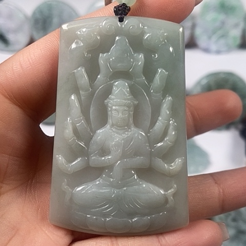翡翠颈饰未镶嵌千手观音福利