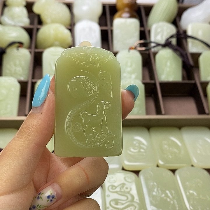 昆仑石双面守护狗