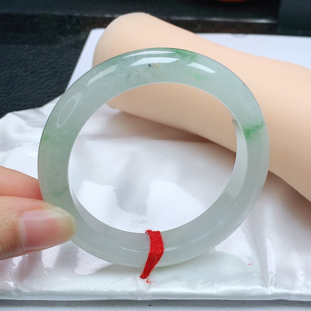 翡翠手镯未镶嵌正5253