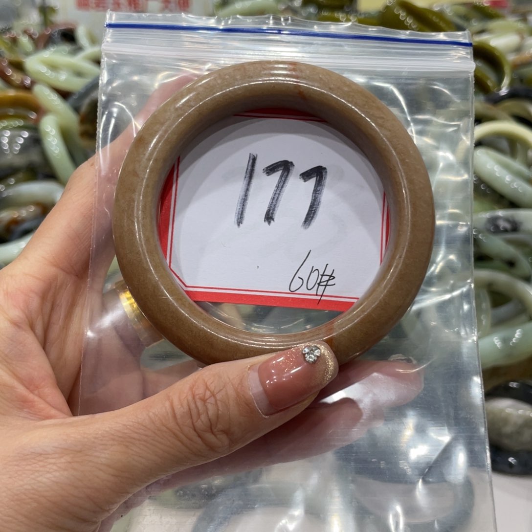 蛇纹石玉戒指未镶嵌