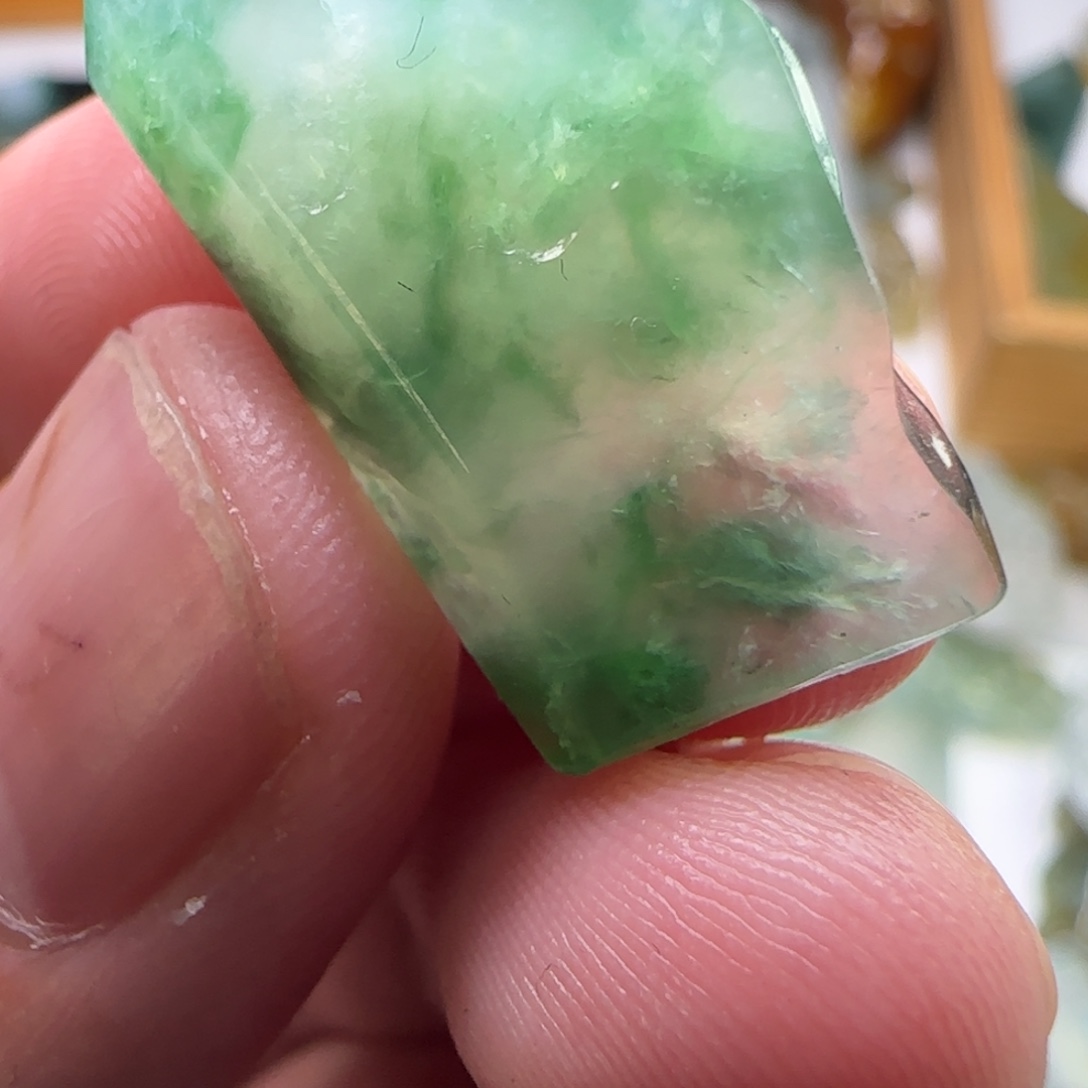 定制翡翠未镶嵌不包工