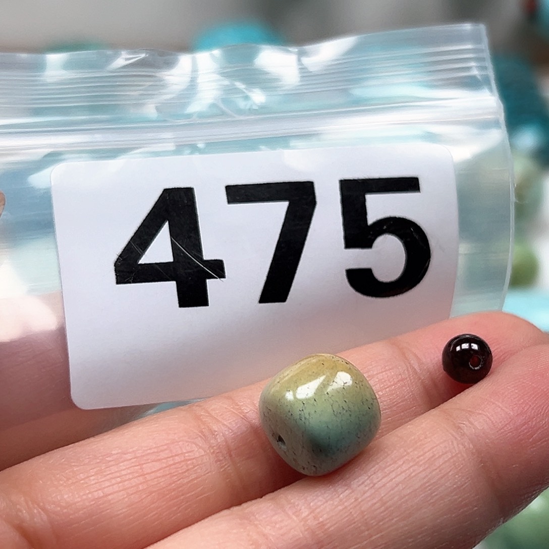 南红玛瑙颈饰未镶嵌