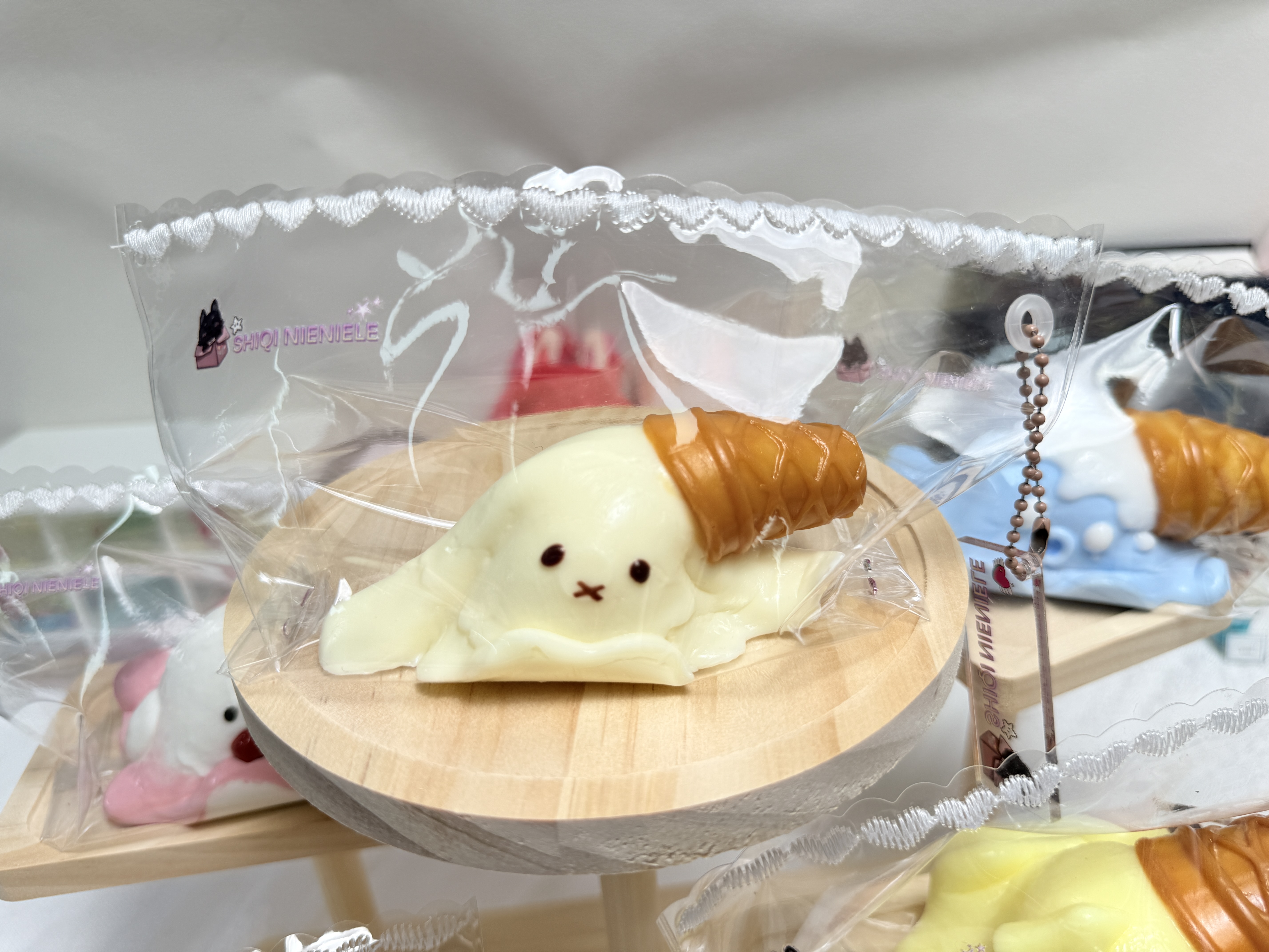【乳膏泥】小兔子雪糕筒（纯手工必有微瑕）食品级硅胶解压玩具