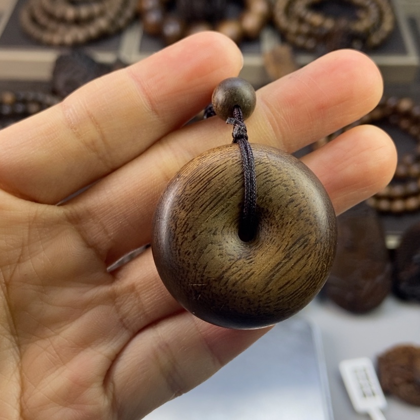 【闪购商品】沉香木吊坠…越南白棋