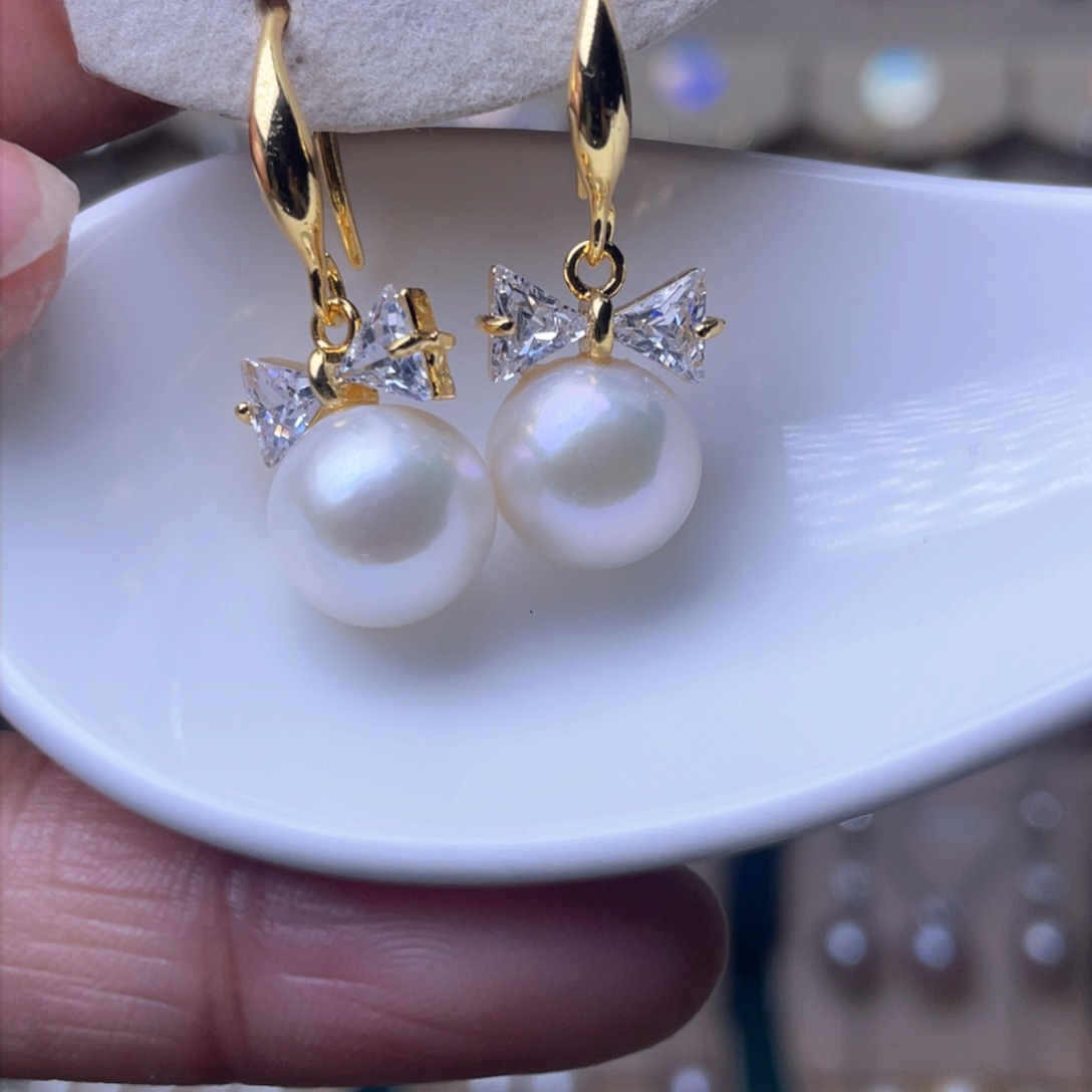 淡水珍珠耳环未镶嵌