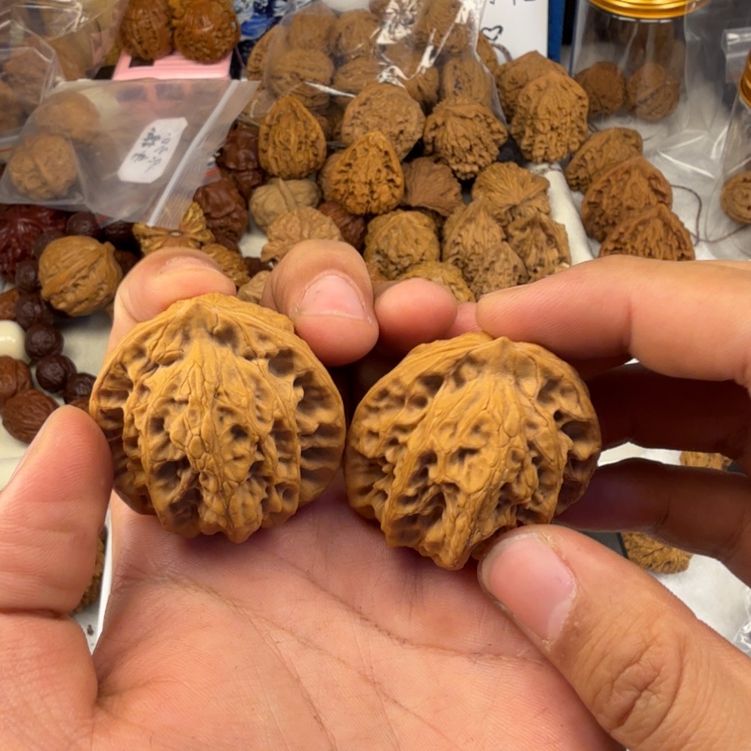 哈***哈吊坠文玩核桃。。。。。。。