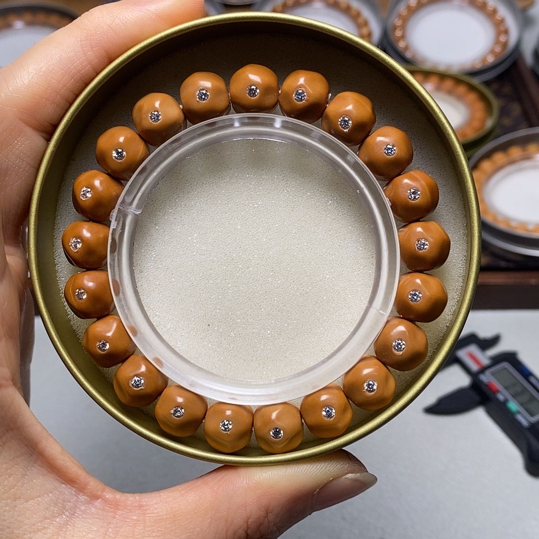 猴头核桃手串349号11左右满锆糖豆奶酪全品