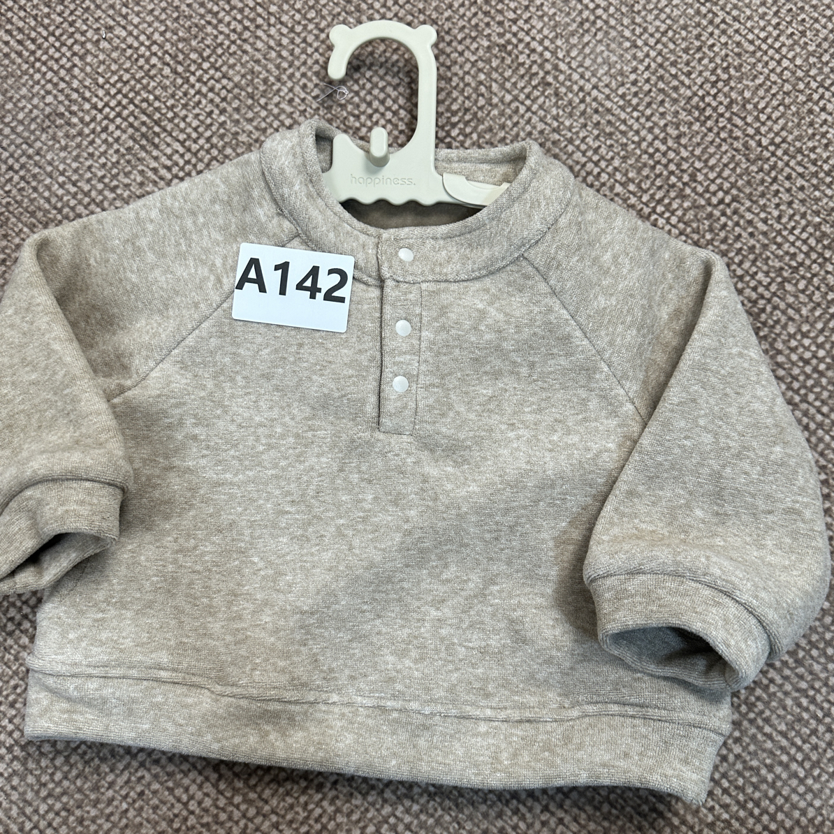 A142儿童灰色上衣