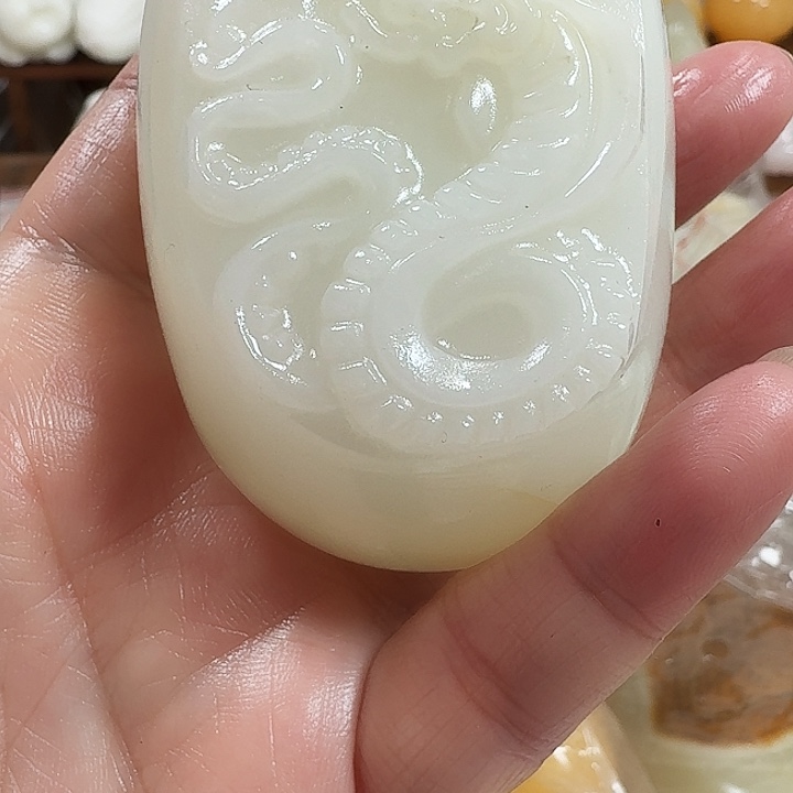 钟***生砖雕石头手把件不退不换