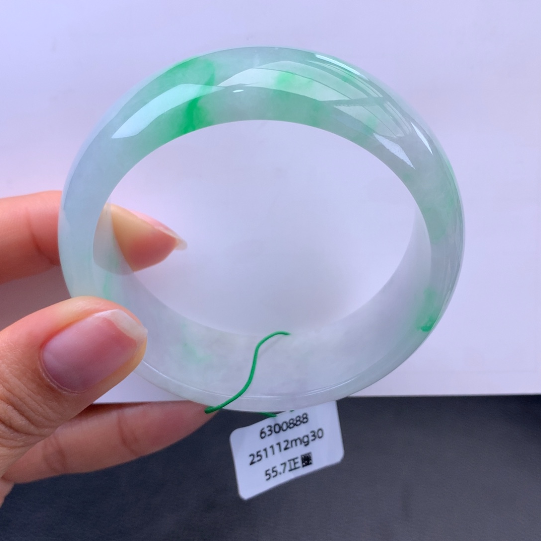 翡翠未镶嵌手镯糯冰白底飘翠宽轮胎手镯（完整强推）