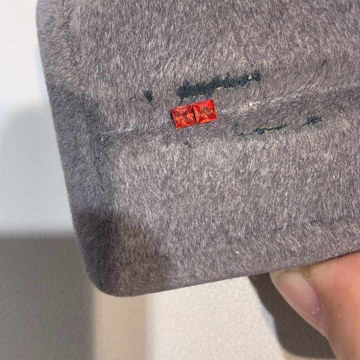 彩色蓝宝石裸石未镶嵌0.32克拉