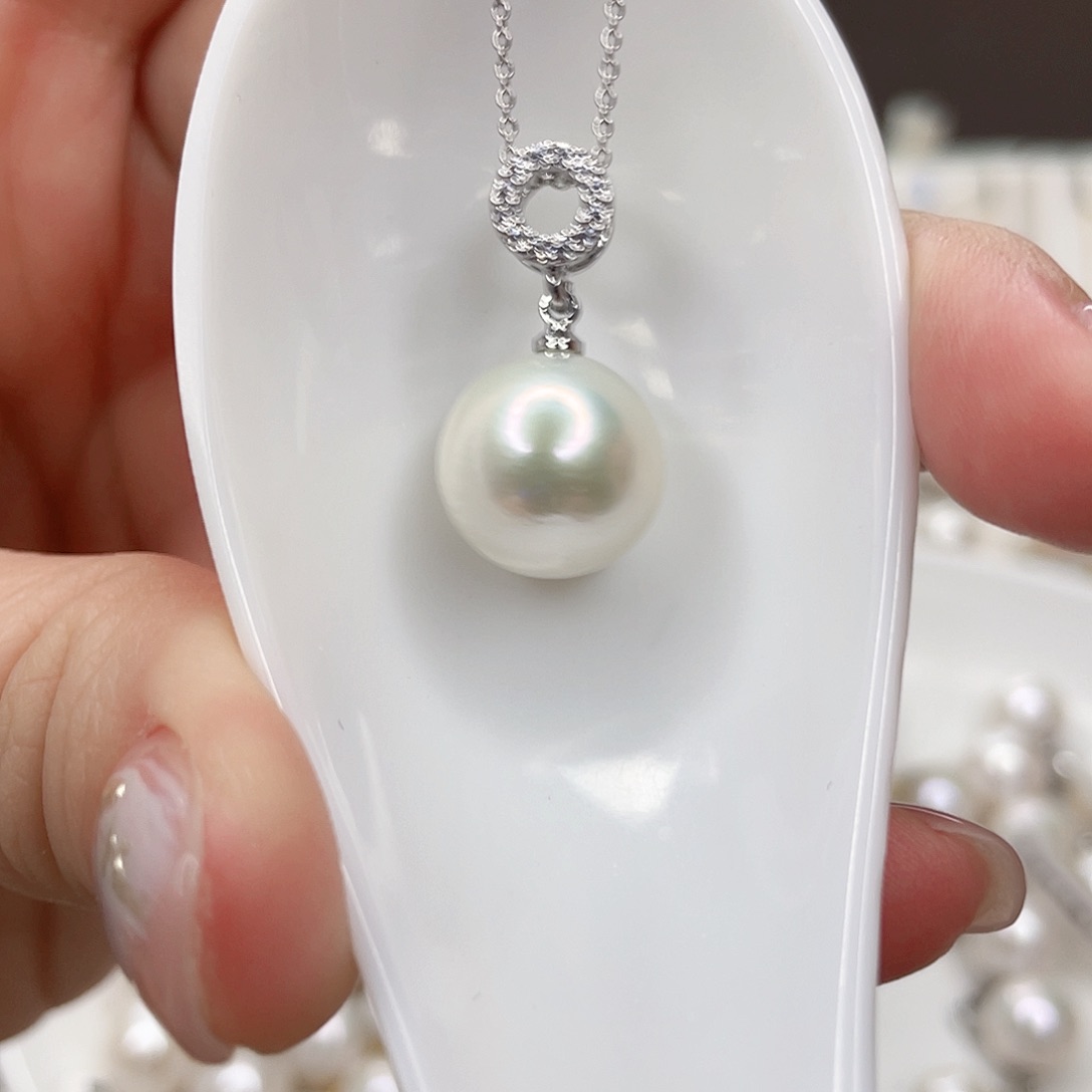 淡水珍珠吊坠(赠链)未镶嵌