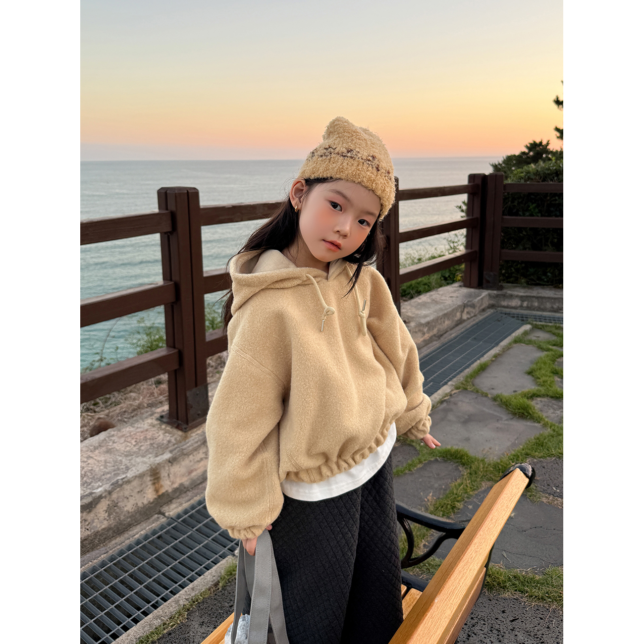 Harper kids 韩版儿童高级感毛绒连帽黄色保暖卫衣 H25A090965