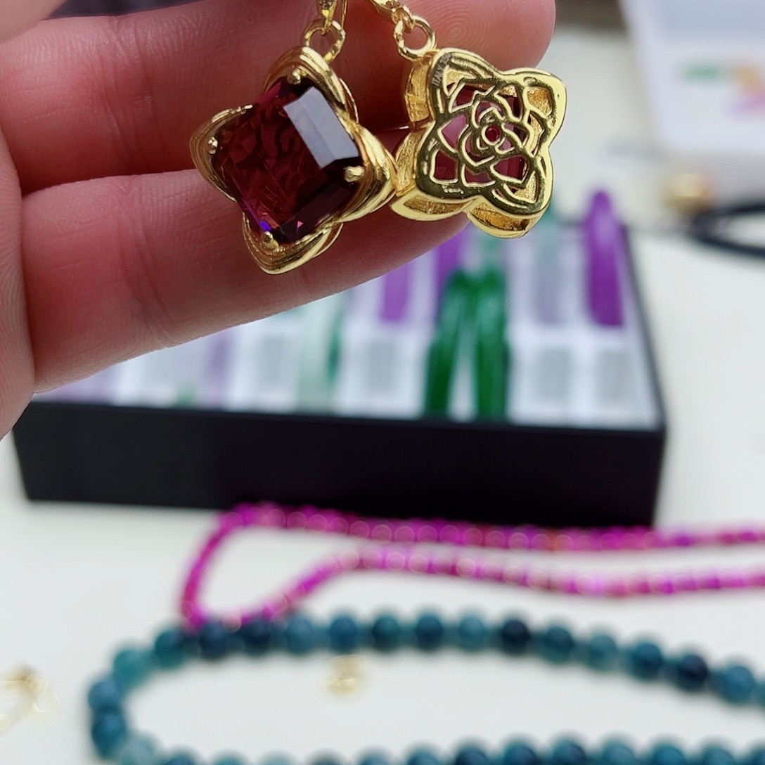 翡翠吊坠(赠链)银S925镶嵌