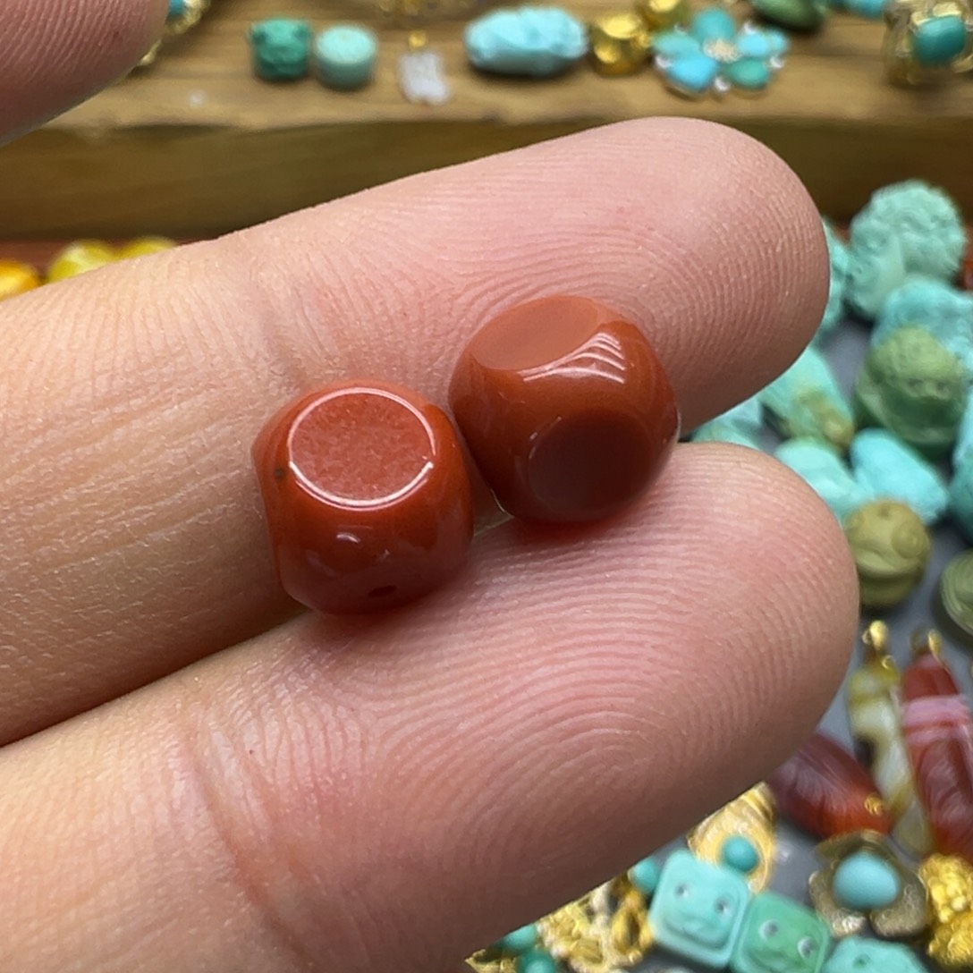 南红玛瑙颈饰未镶嵌