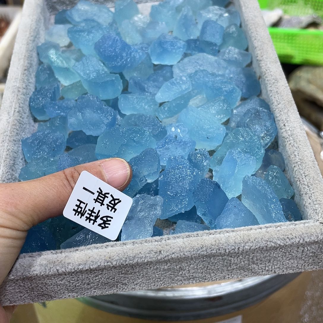 水晶摆件…..未镶嵌30g