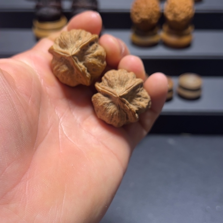 把件文玩核桃B疙瘩包三棱30