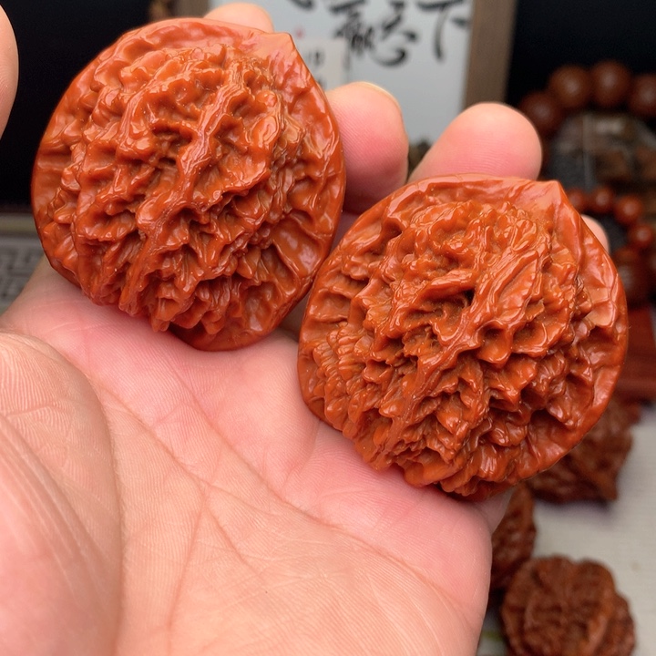 文玩核桃把件大刺