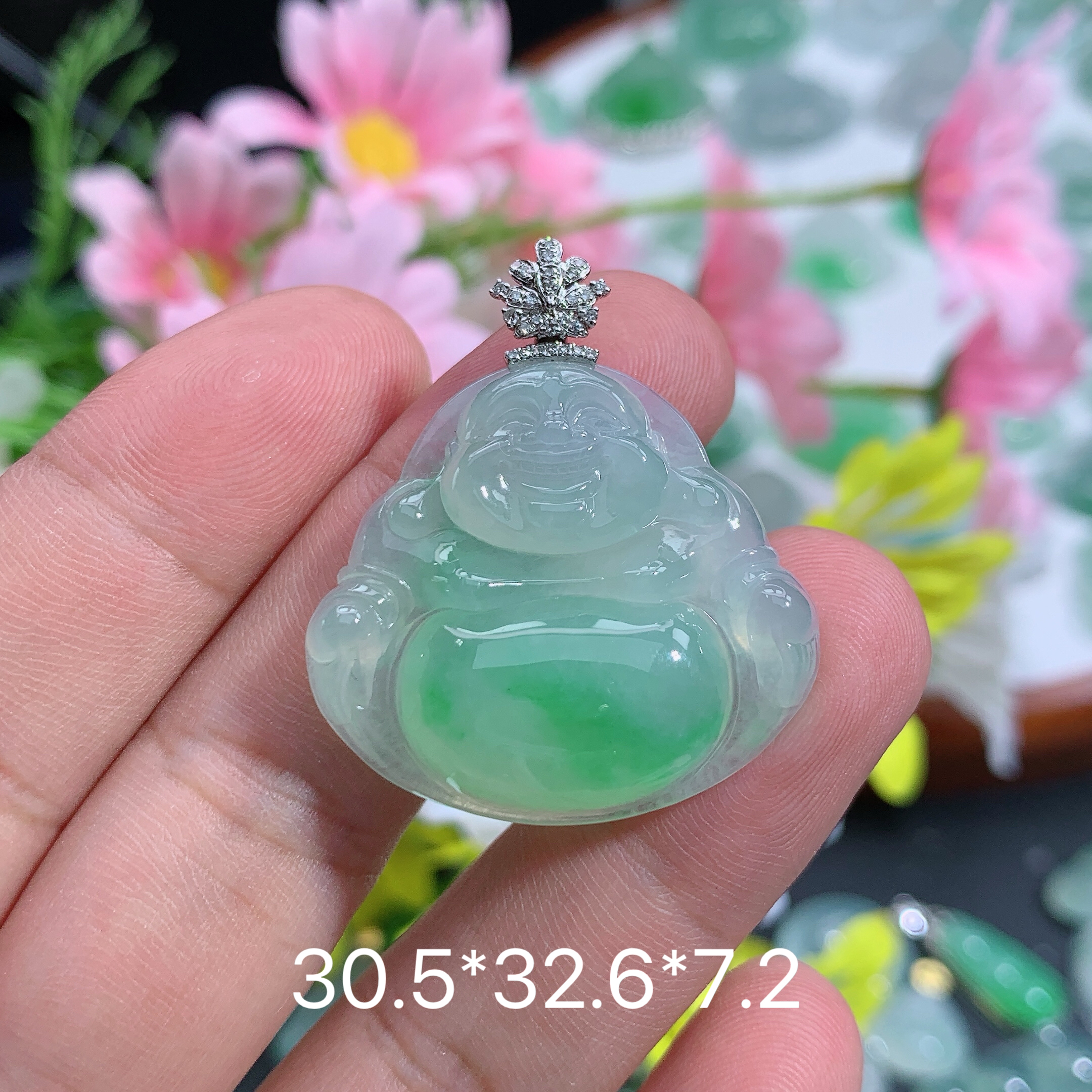 缅甸天然翡翠A货冰润飘阳绿佛公吊坠秋气质百搭精美时尚女士玉石