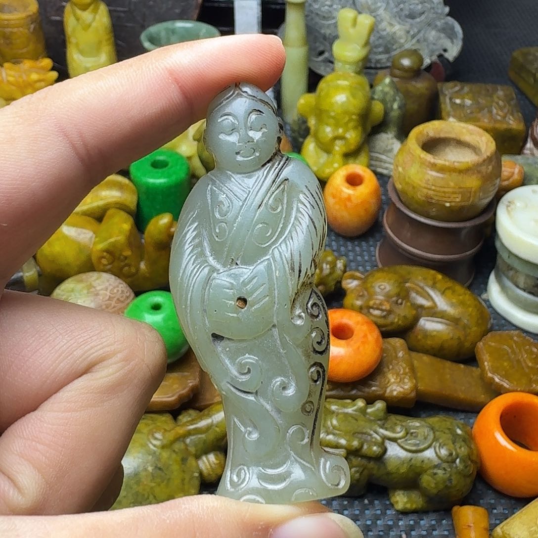 白玉菩提吊坠。。。