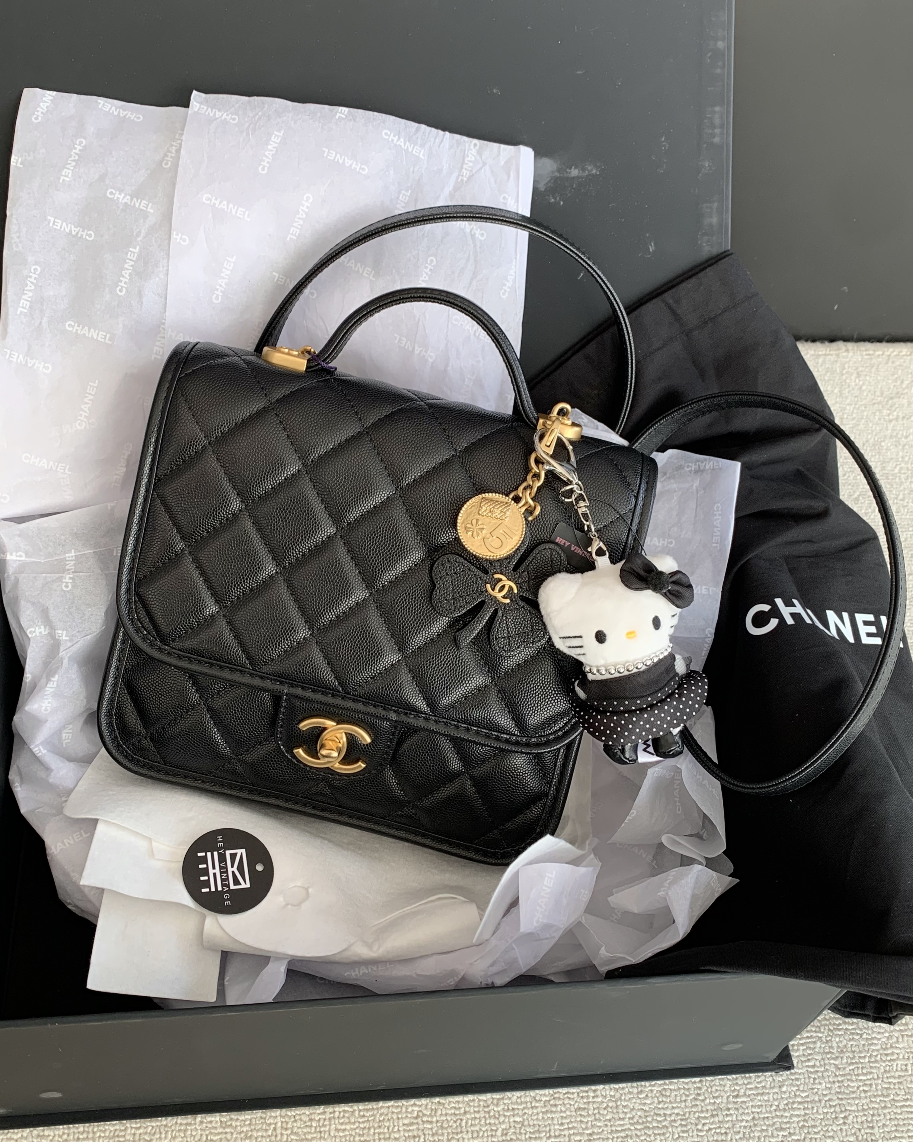 未使用 Chanel/香奈儿 拆单！黑金鱼子酱金币邮差双肩包