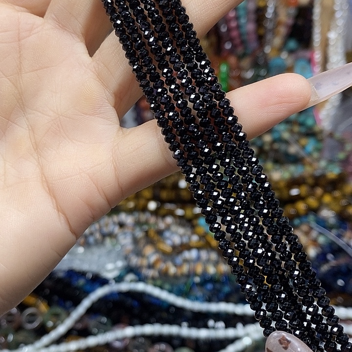 玛瑙/玉髓未镶嵌珠宝半成品黑尖晶切面车轮卡3mm