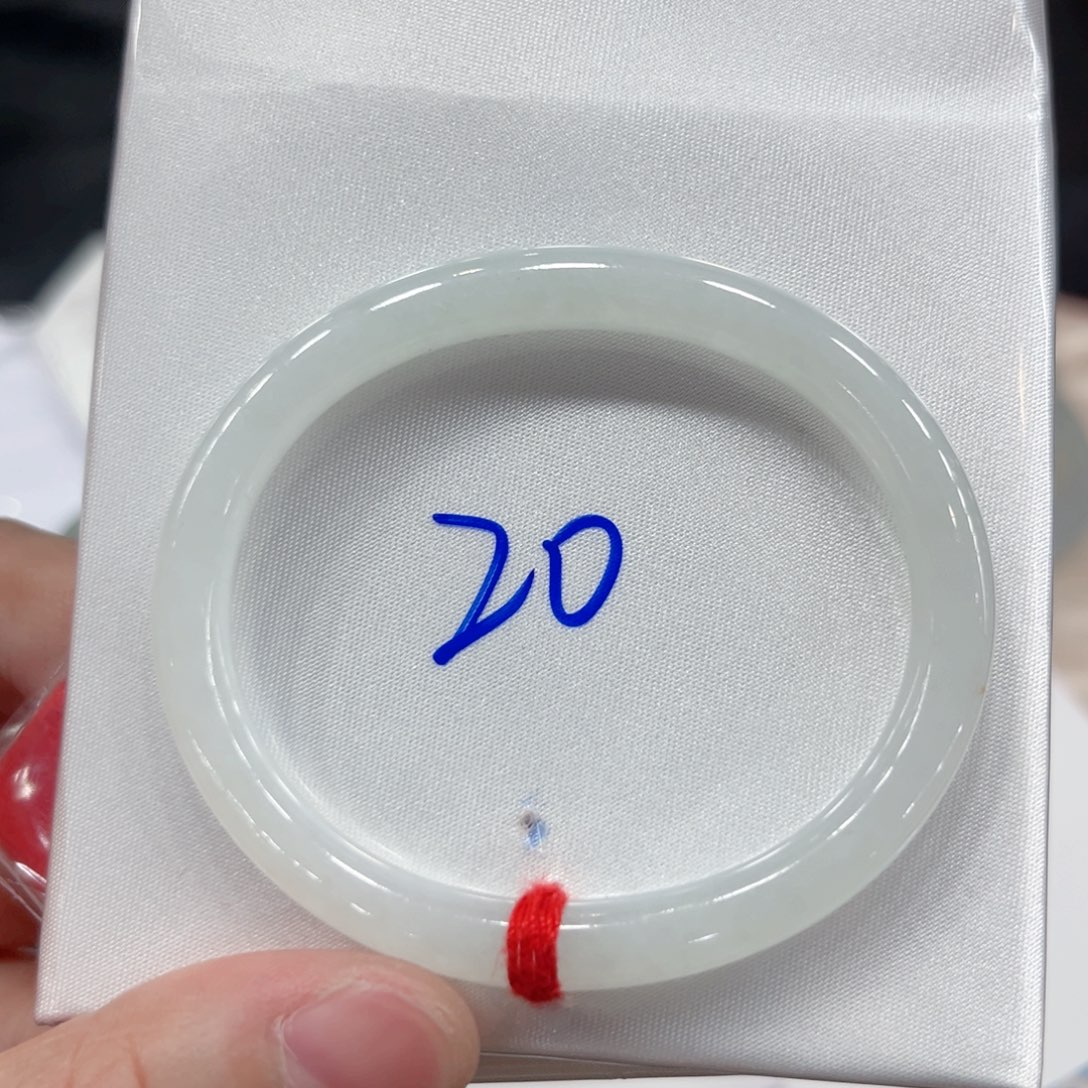 未镶嵌手镯翡翠51.3贵