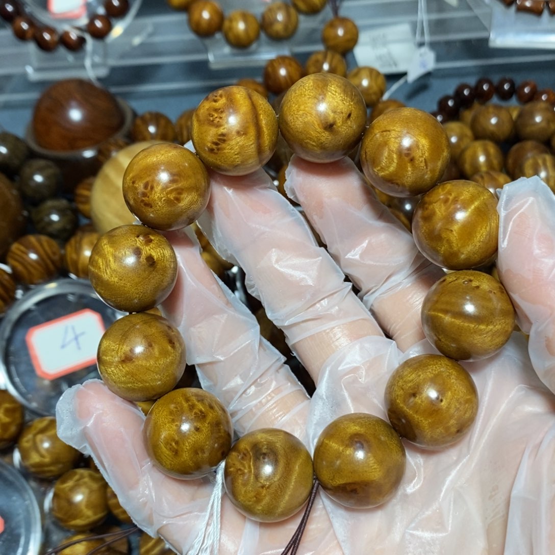 金丝楠木雕工艺品20