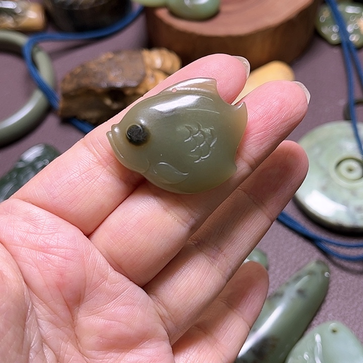 岫岩河磨玉（透闪石质玉）手绳未镶嵌椰*