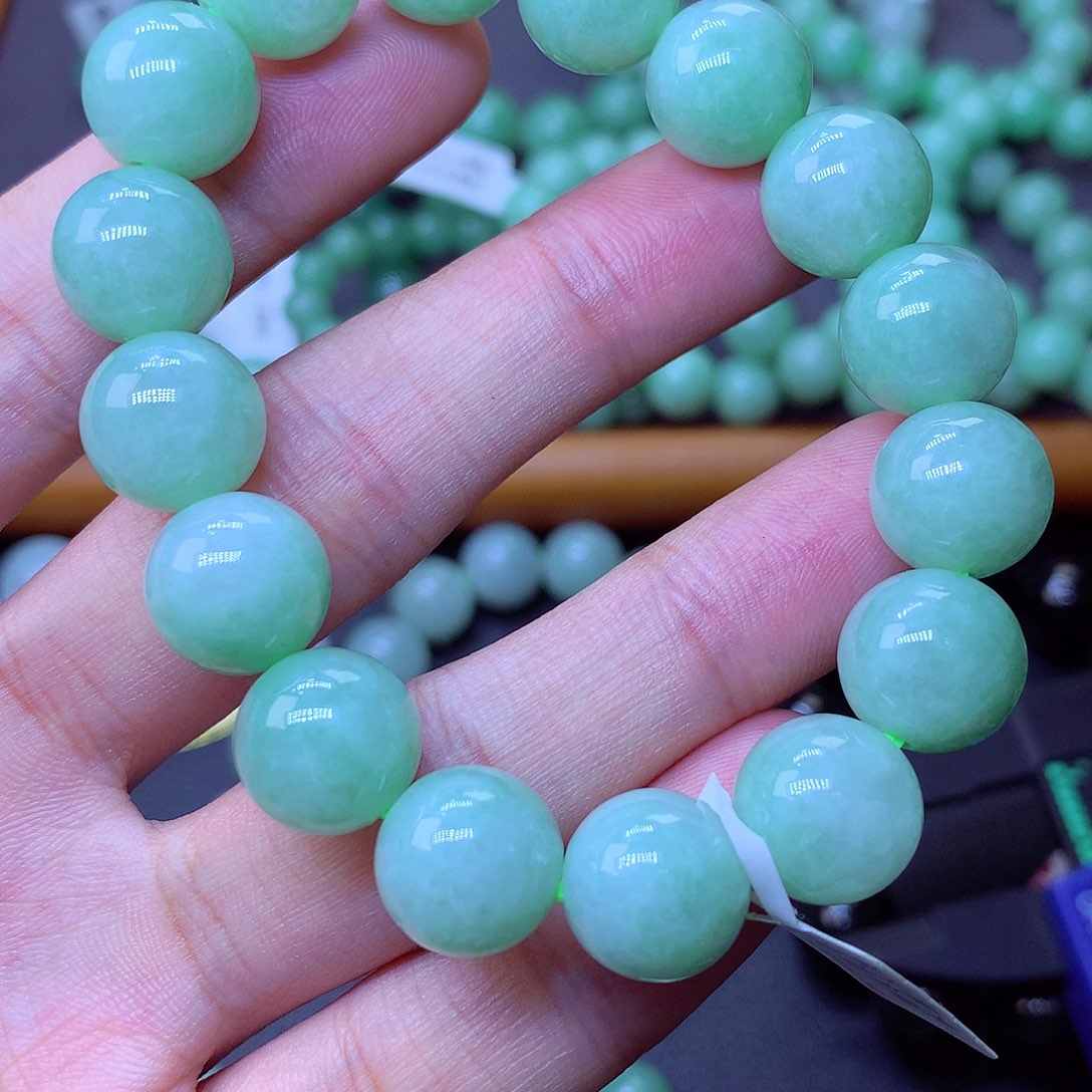 翡翠未镶嵌毛衣链