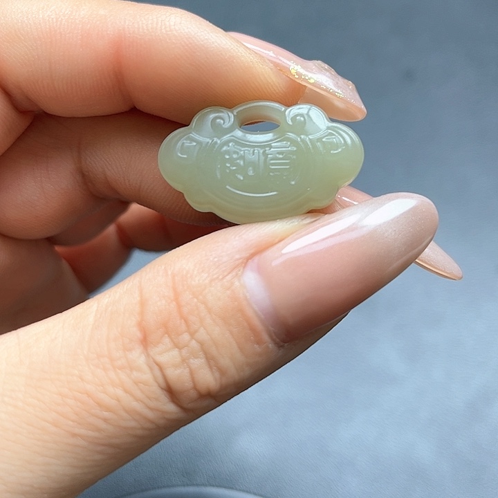 【闪购商品】颈饰未镶嵌和田玉