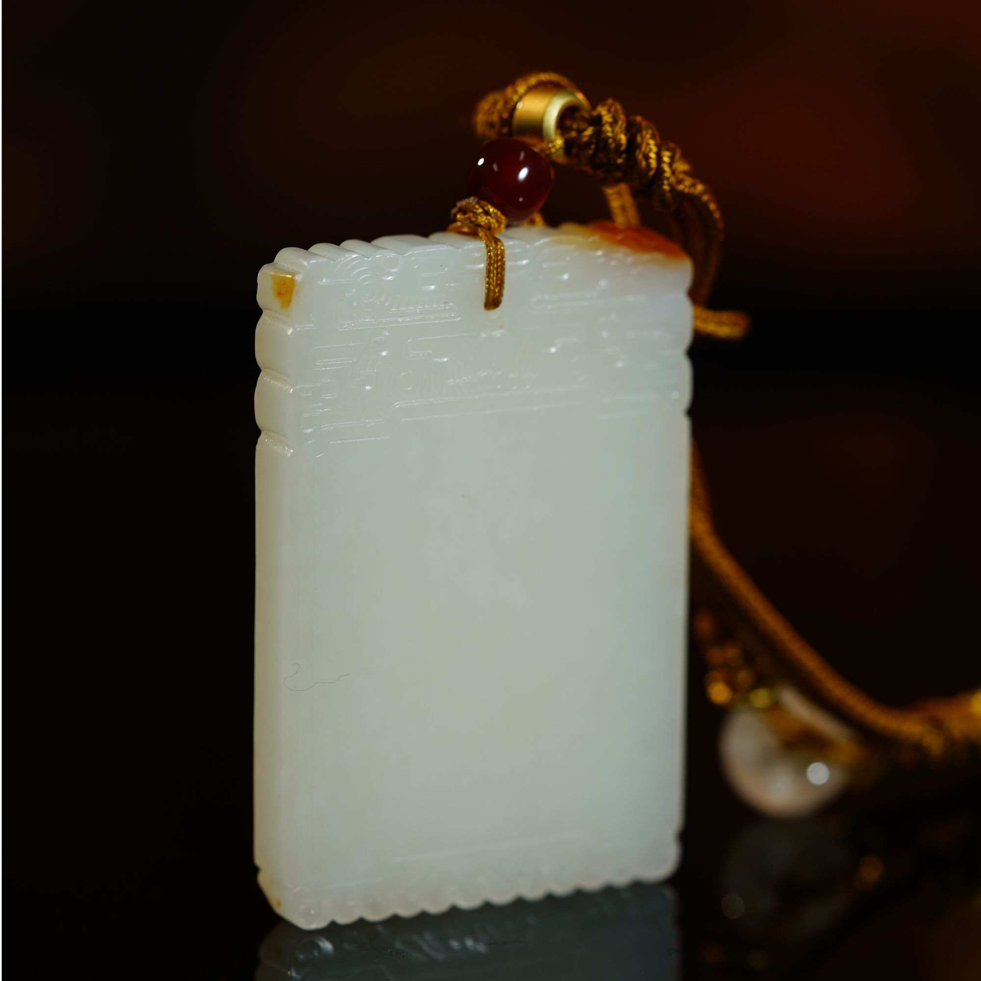 和田红皮白玉子冈无事牌挂牌71.55g L251027025 
