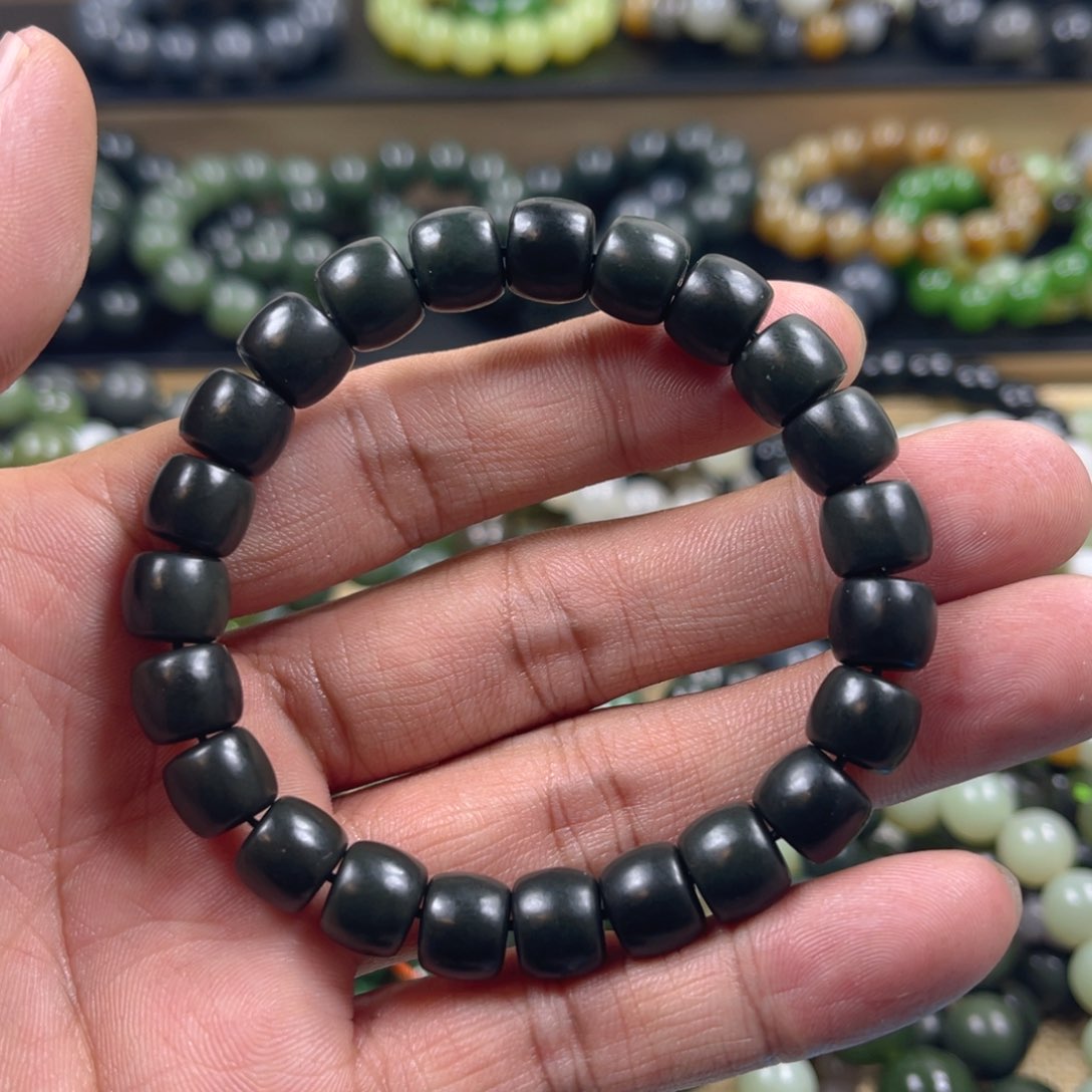 和田玉手串未镶嵌