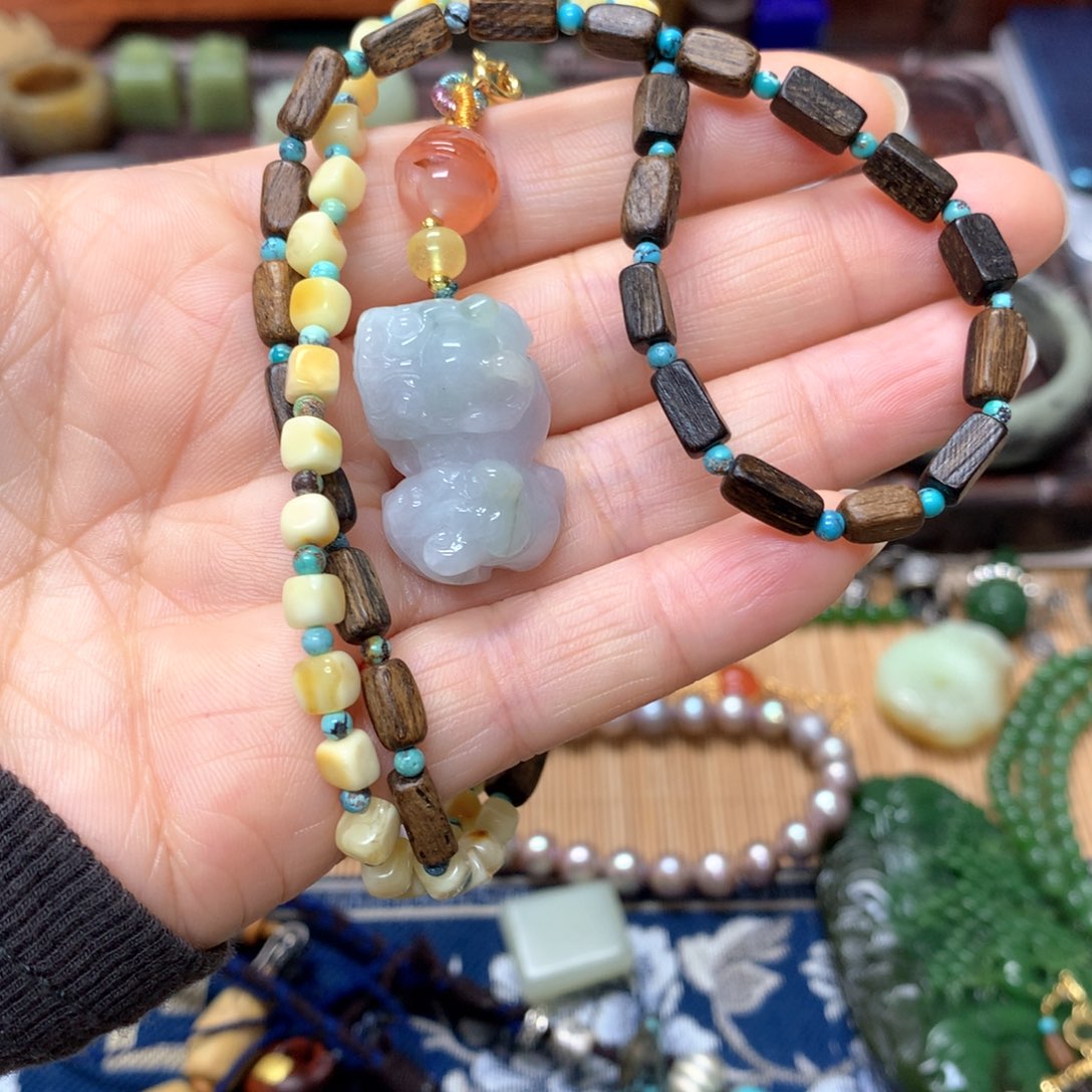 和田玉（糖玉）挂件未镶嵌