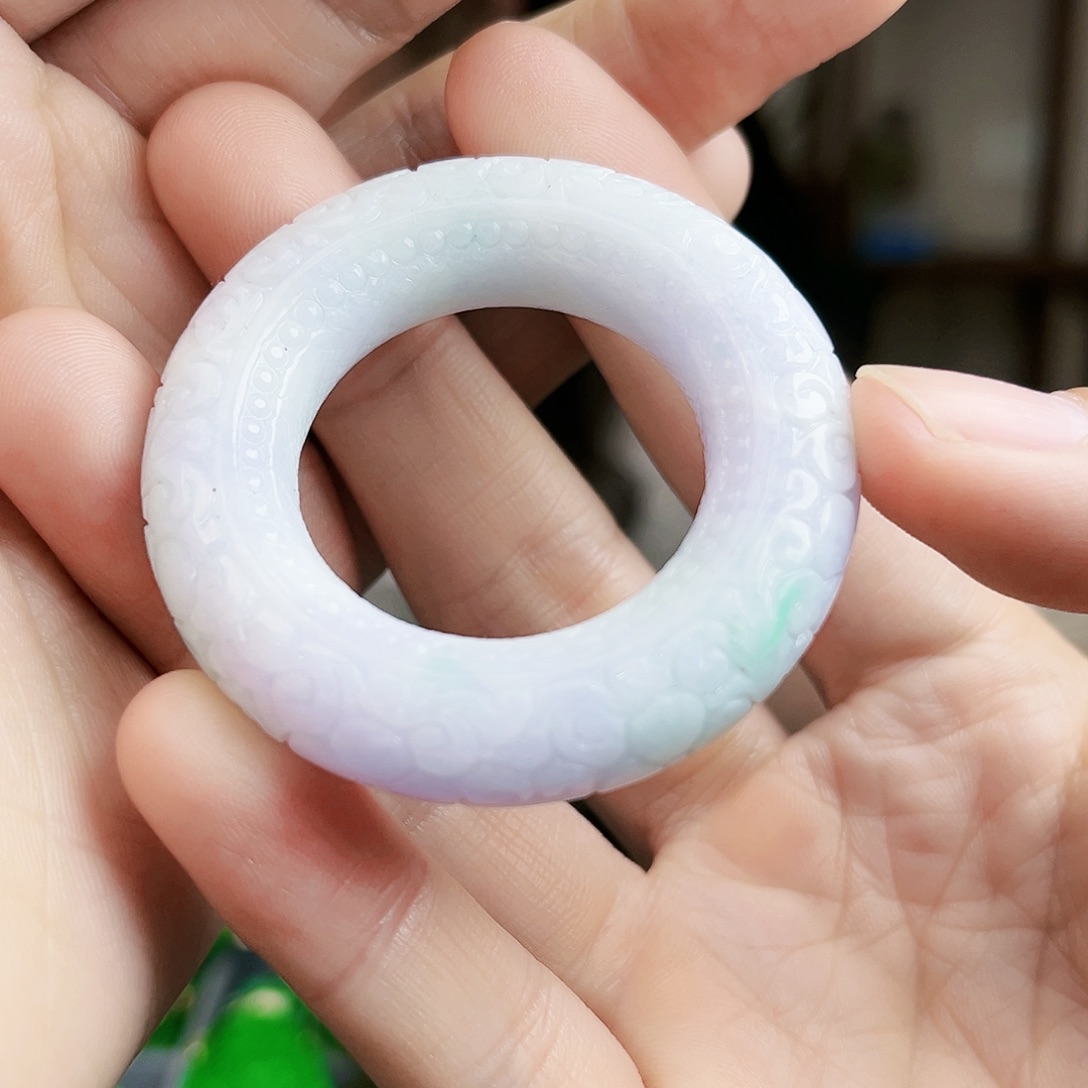 翡翠颈饰未镶嵌吊坠