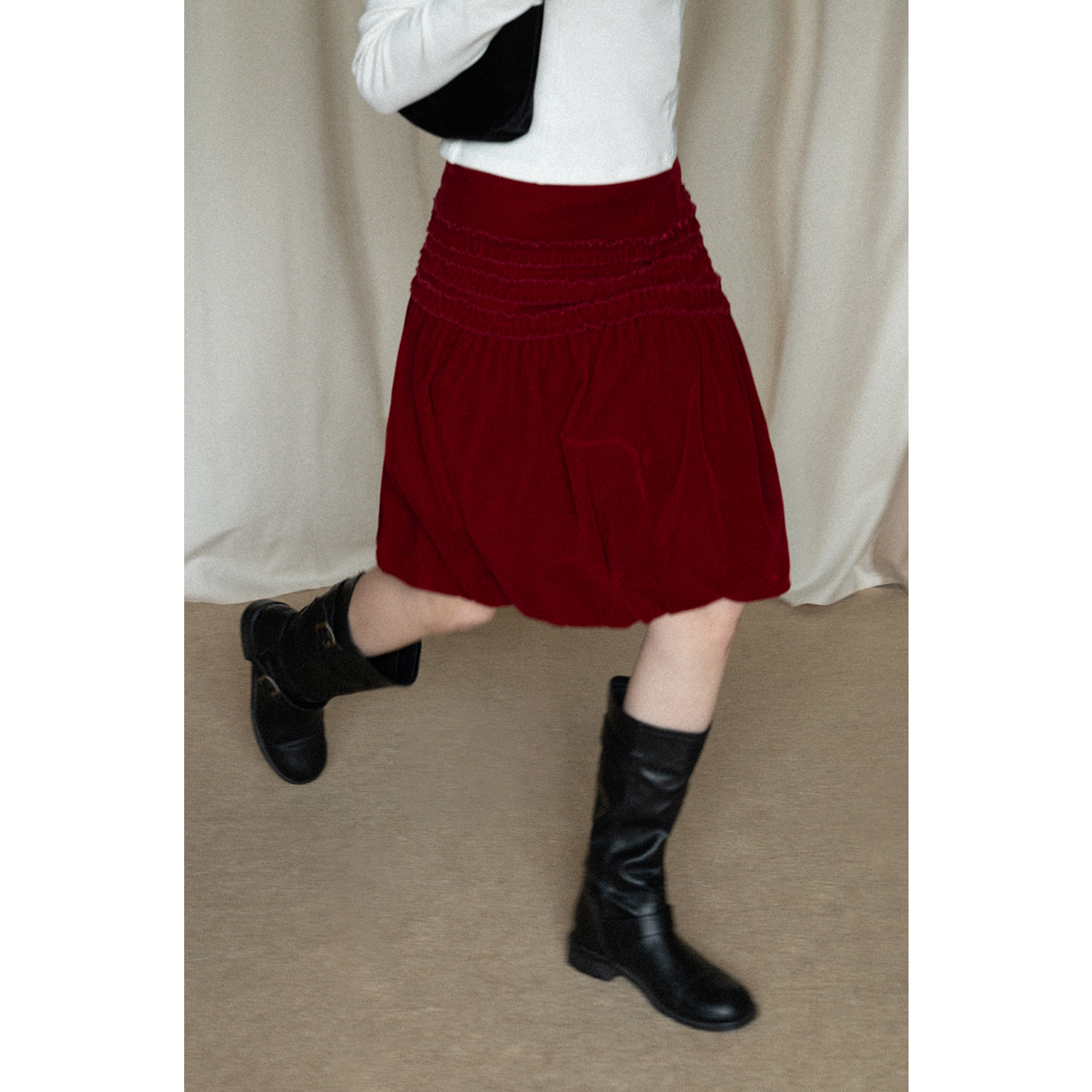 EGGKA 法式丝绒花苞半身裙高腰气质设计感蓬蓬a字中裙E25B30365BK