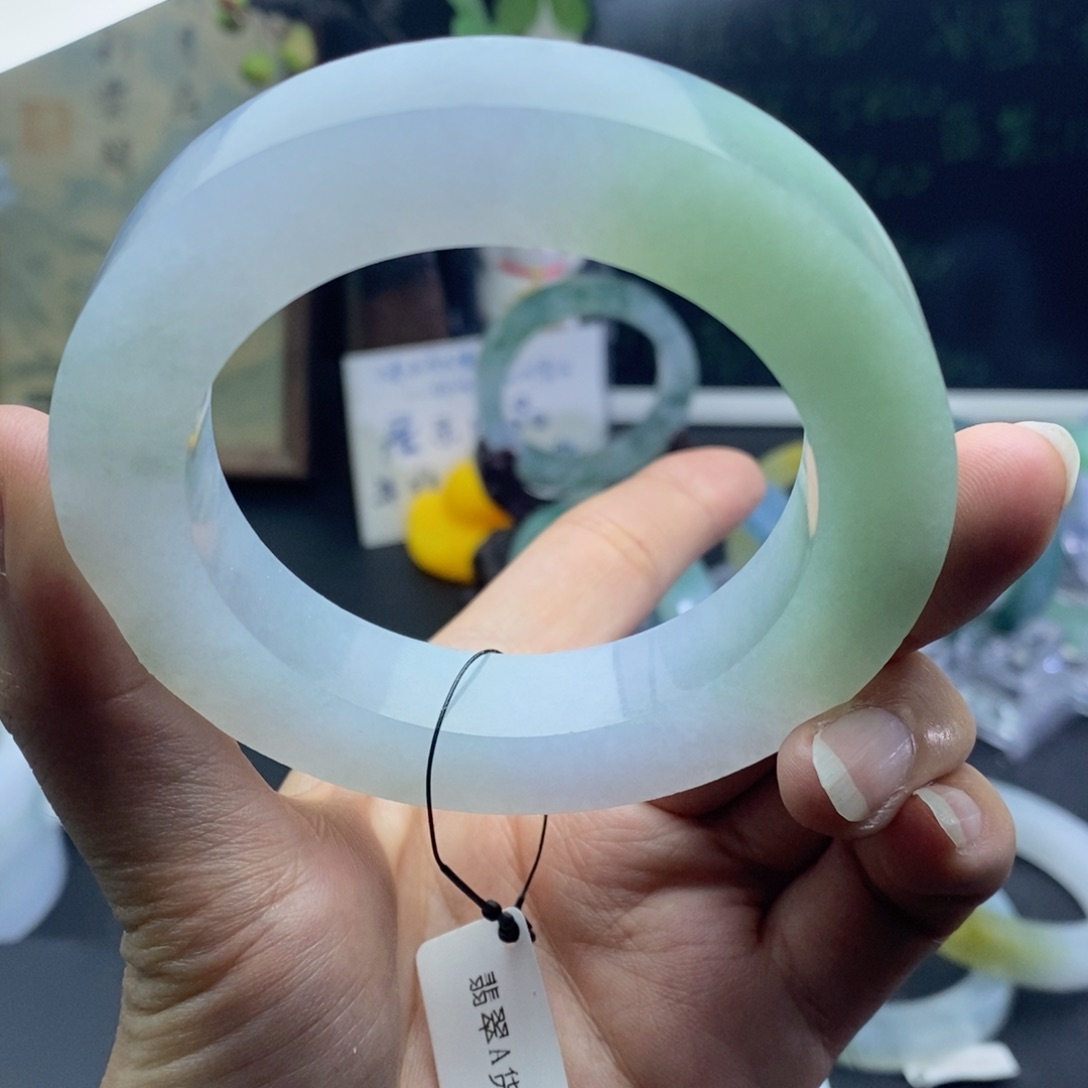 定制翡翠翡翠手镯未镶嵌