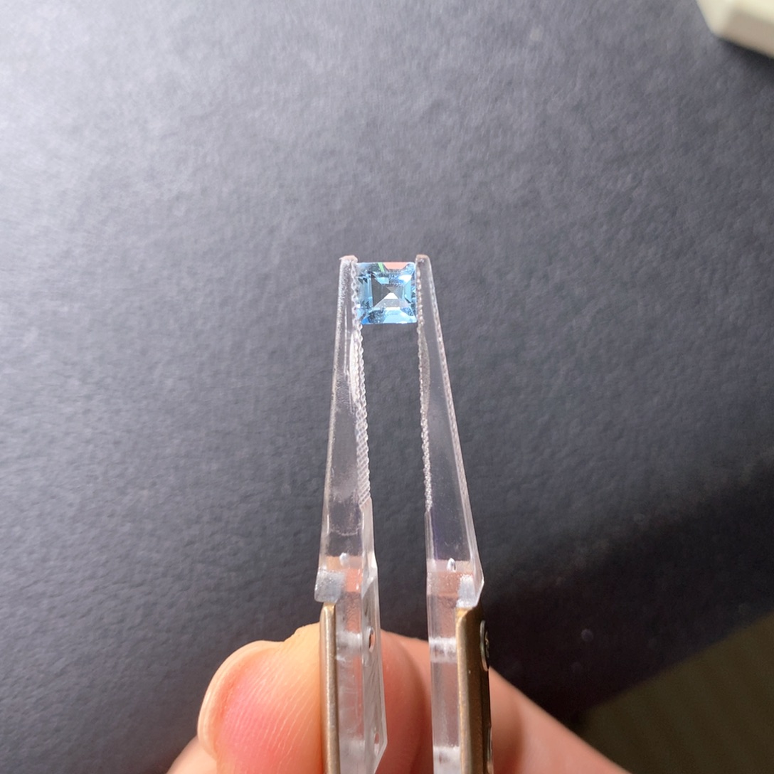 裸石海蓝宝石单颗